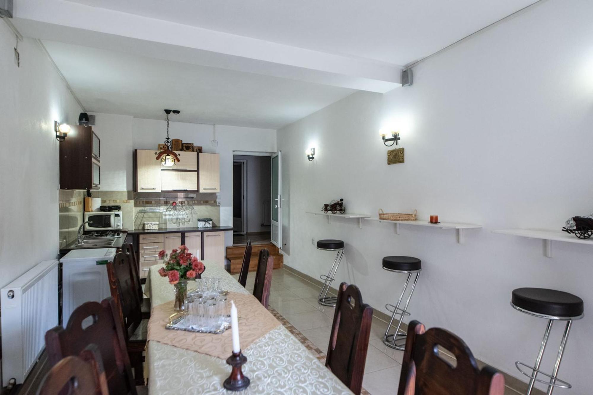 Appartement Casa Nicoladis à Zărneşti Extérieur photo