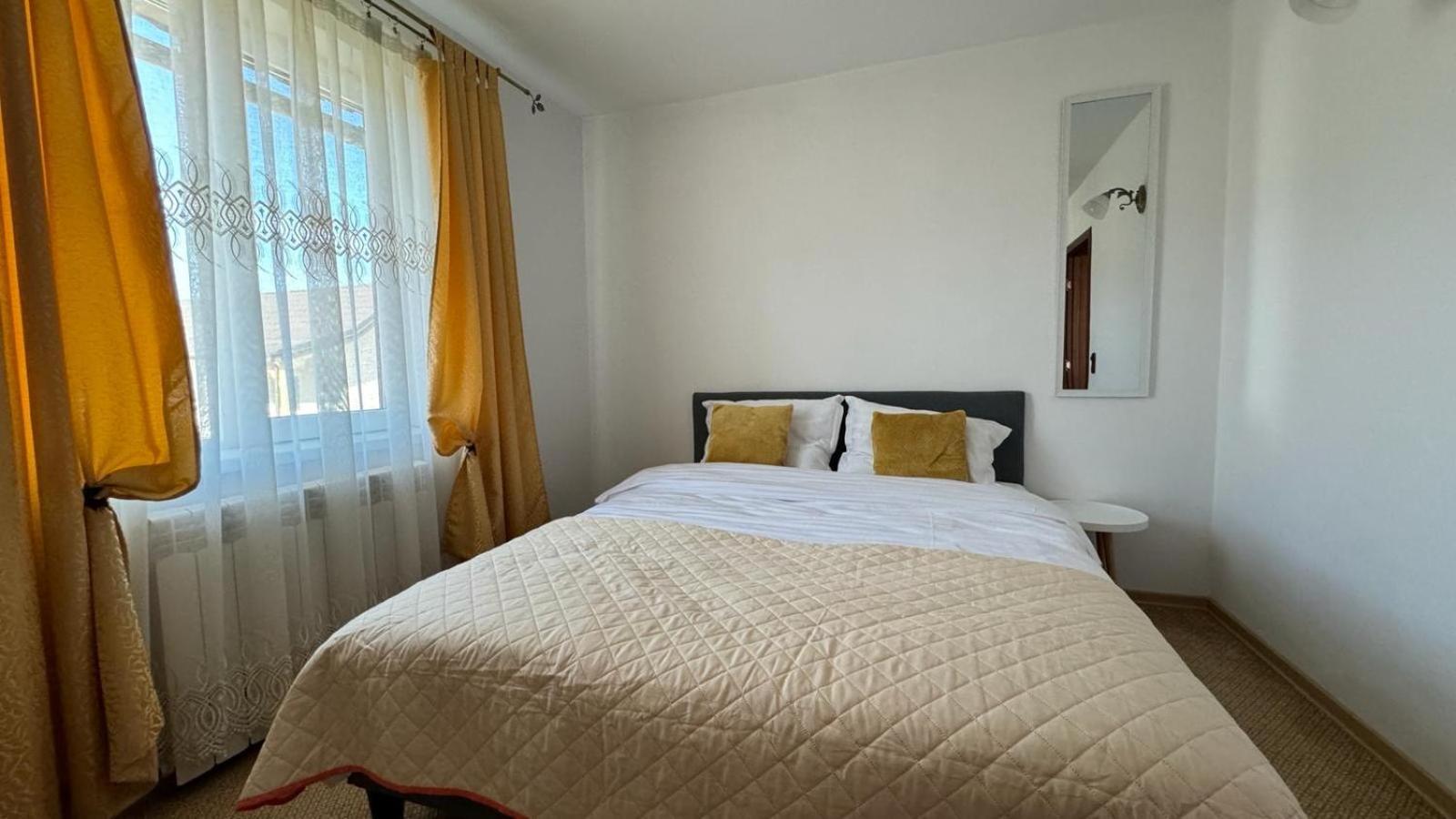 Appartement Casa Nicoladis à Zărneşti Extérieur photo