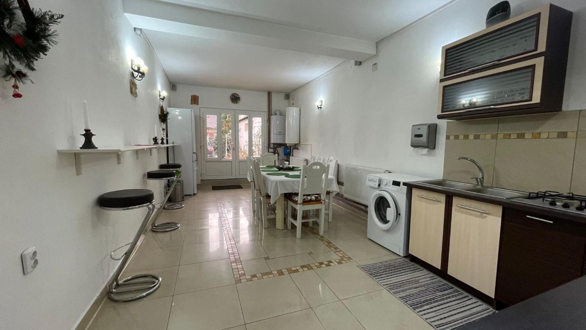 Appartement Casa Nicoladis à Zărneşti Extérieur photo